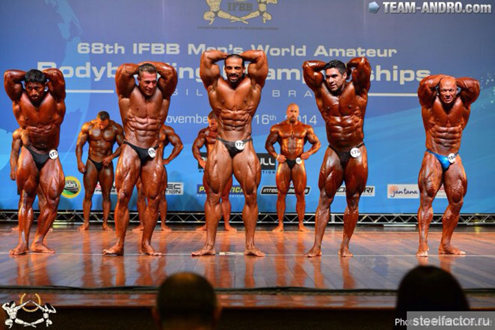Категория до 100 кг, по центру Ислам Мохамед, крайний справа - Александр Слободянюк